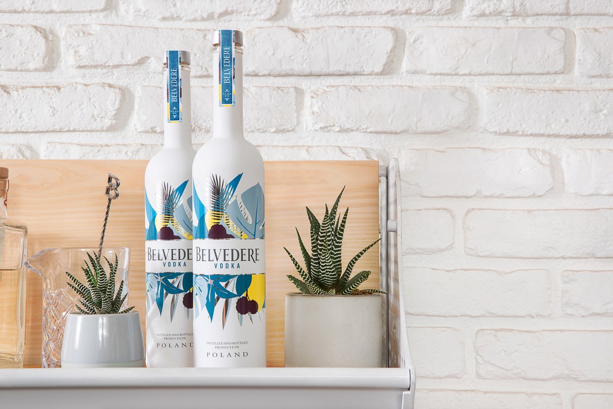 Belvedere vodka Summer Bay 2021, nuova bottiglia Pure, cocktail
