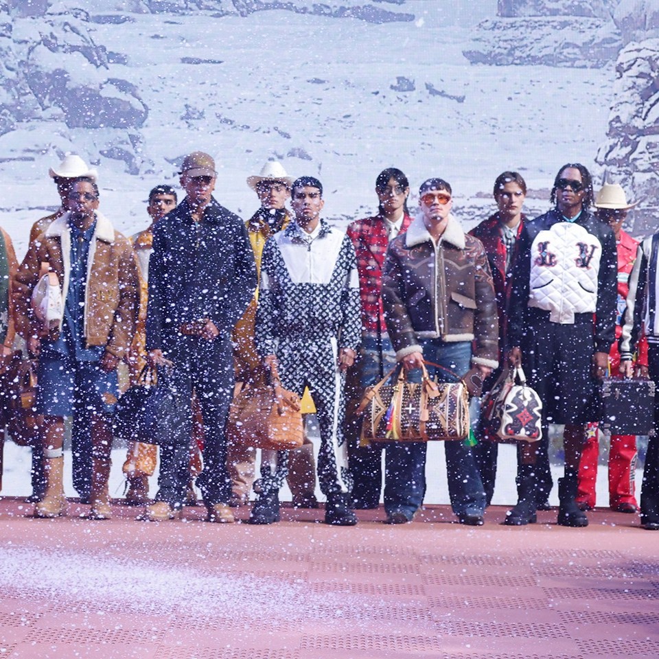 Louis Vuitton Uomo autunno inverno 2024 collezione video foto