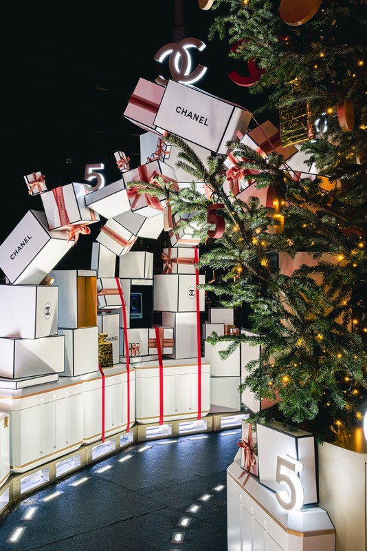 Albero di Natale Chanel Milano 2022