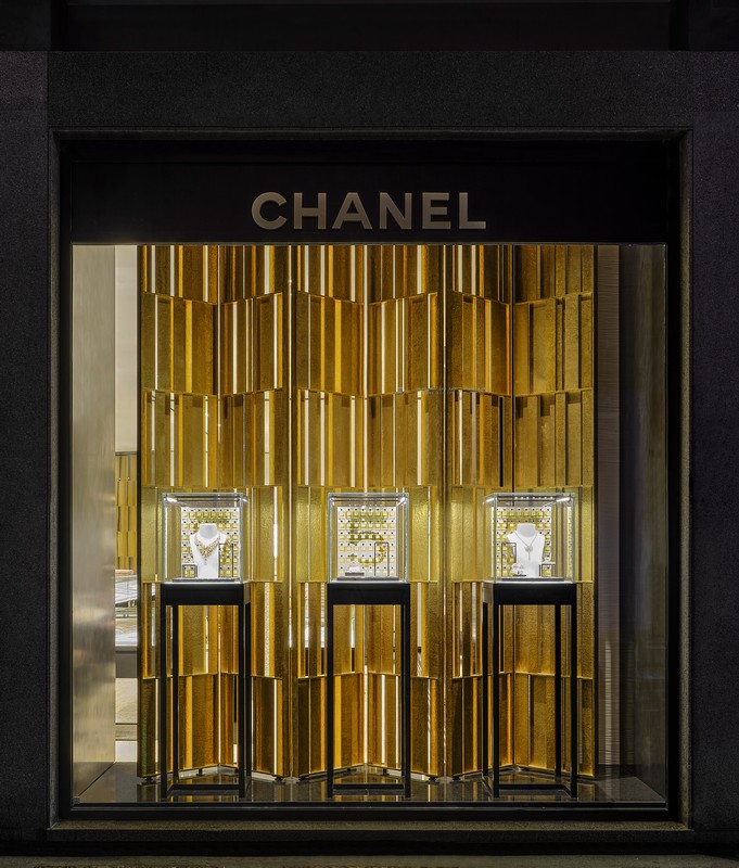 Chanel via Montenapoleone Milano