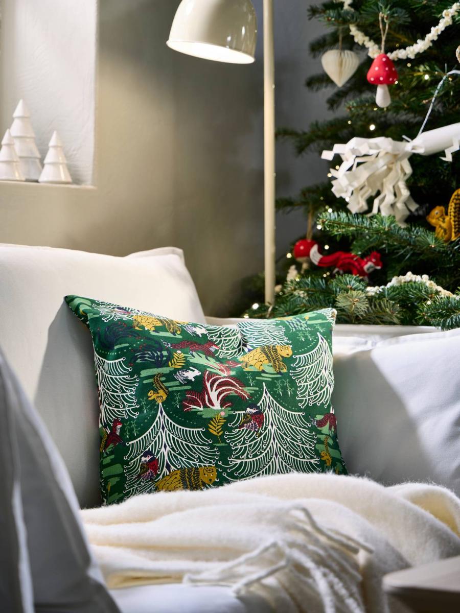 Come decorare la casa con le collezioni di Natale Ikea 2024