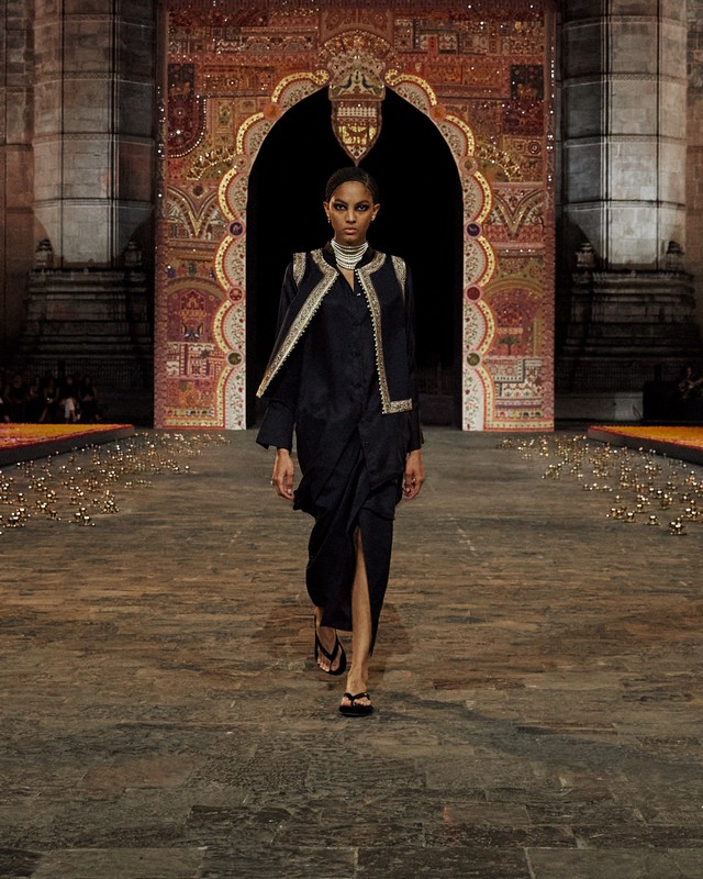 Dior Mumbai Sfilata 2023 abiti