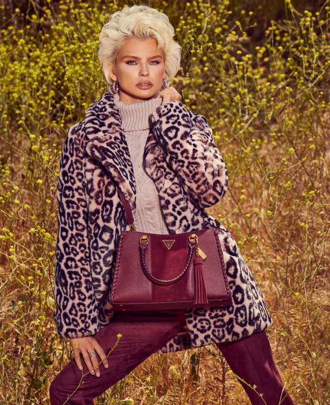 Guess accessori autunno inverno 2022