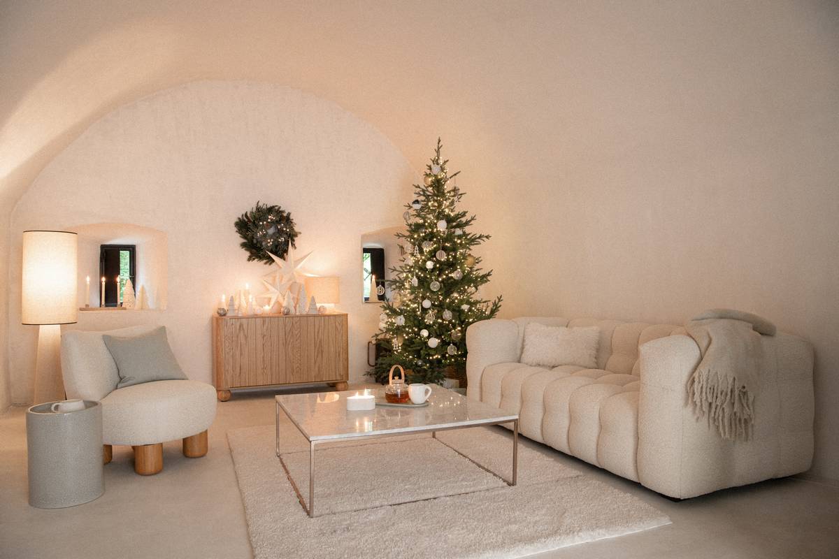 Idee per decorare la casa e la tavola per Natale 2024