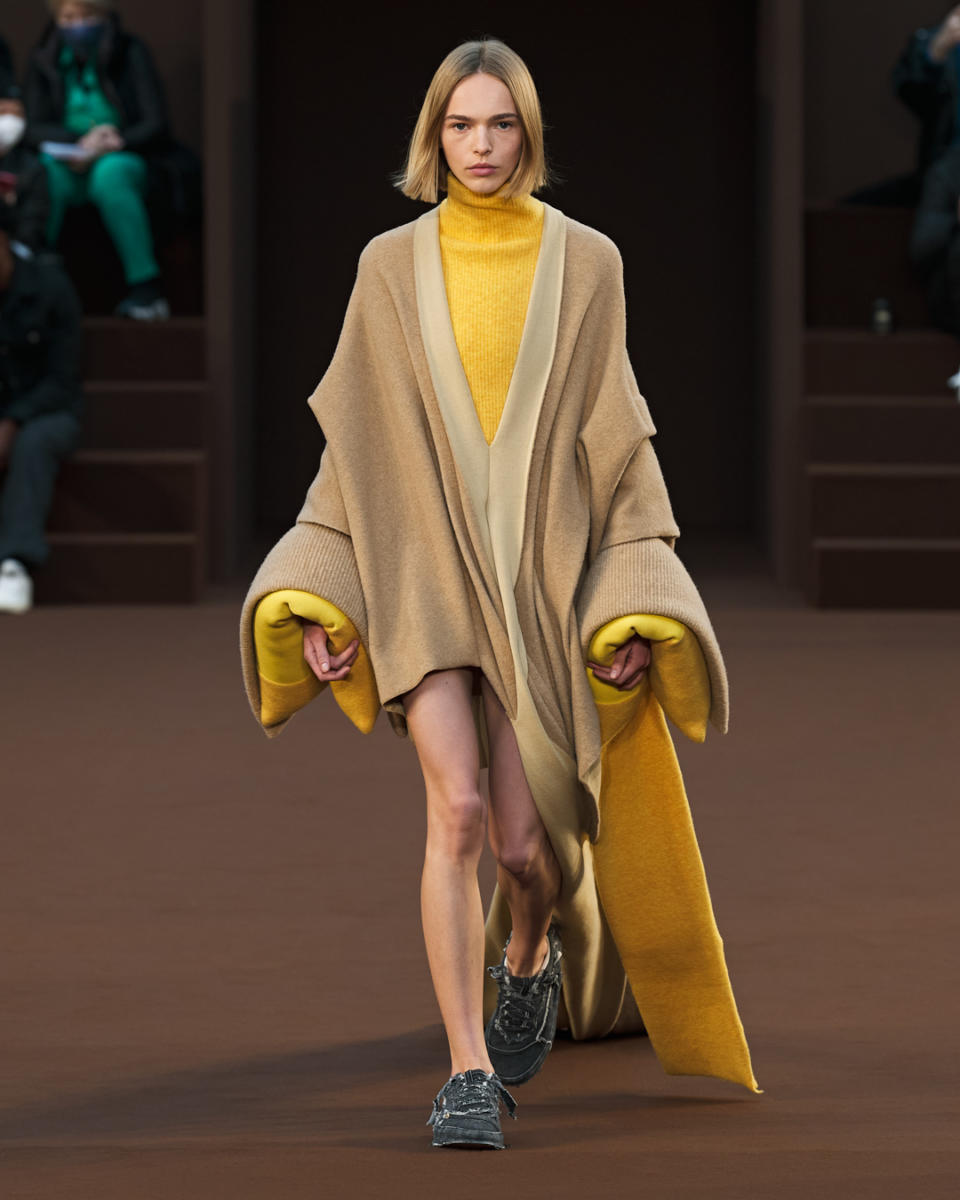 Loewe Donna autunno inverno 2022