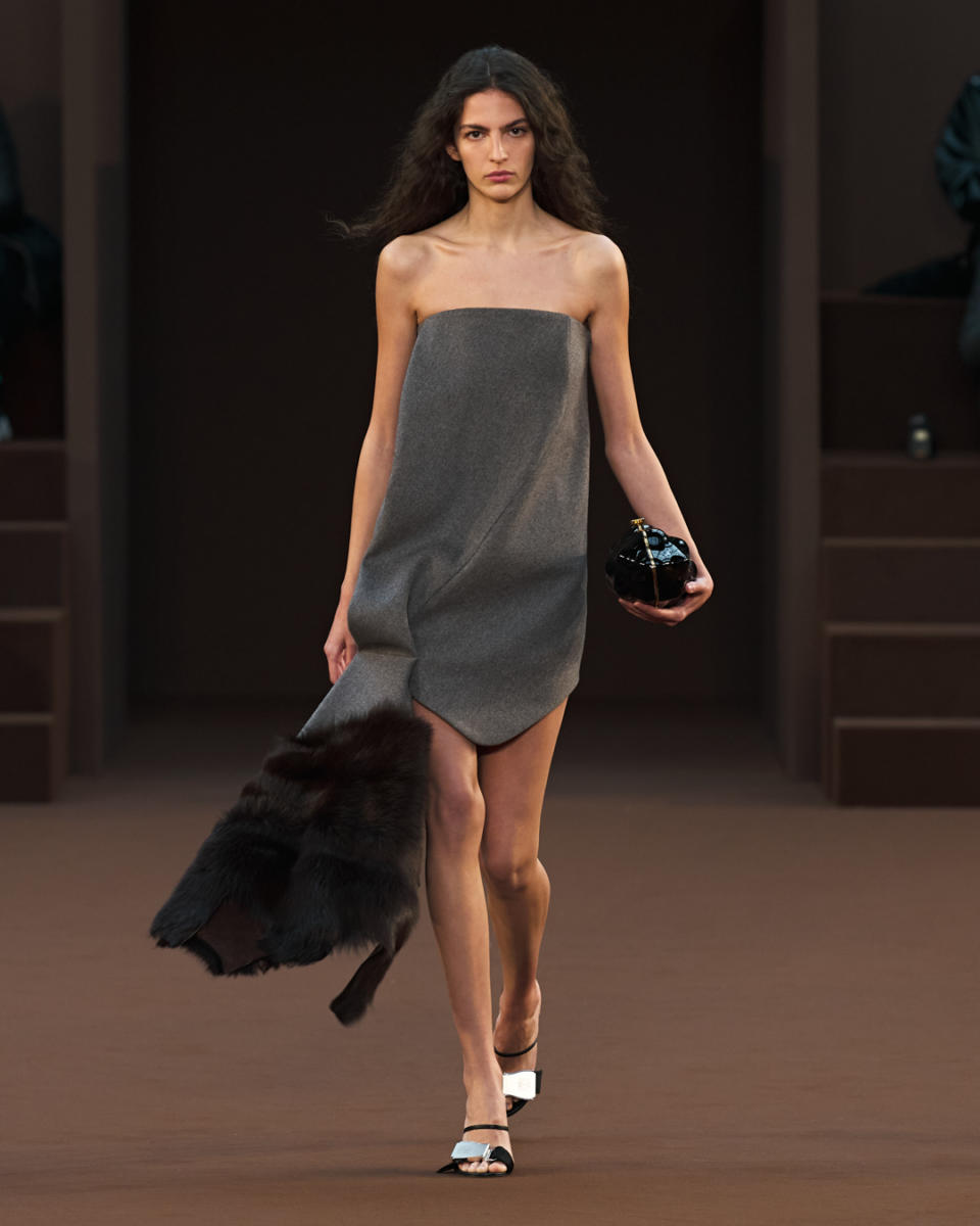 Loewe Donna autunno inverno 2022