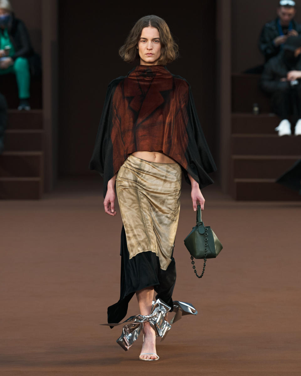 Loewe Donna autunno inverno 2022