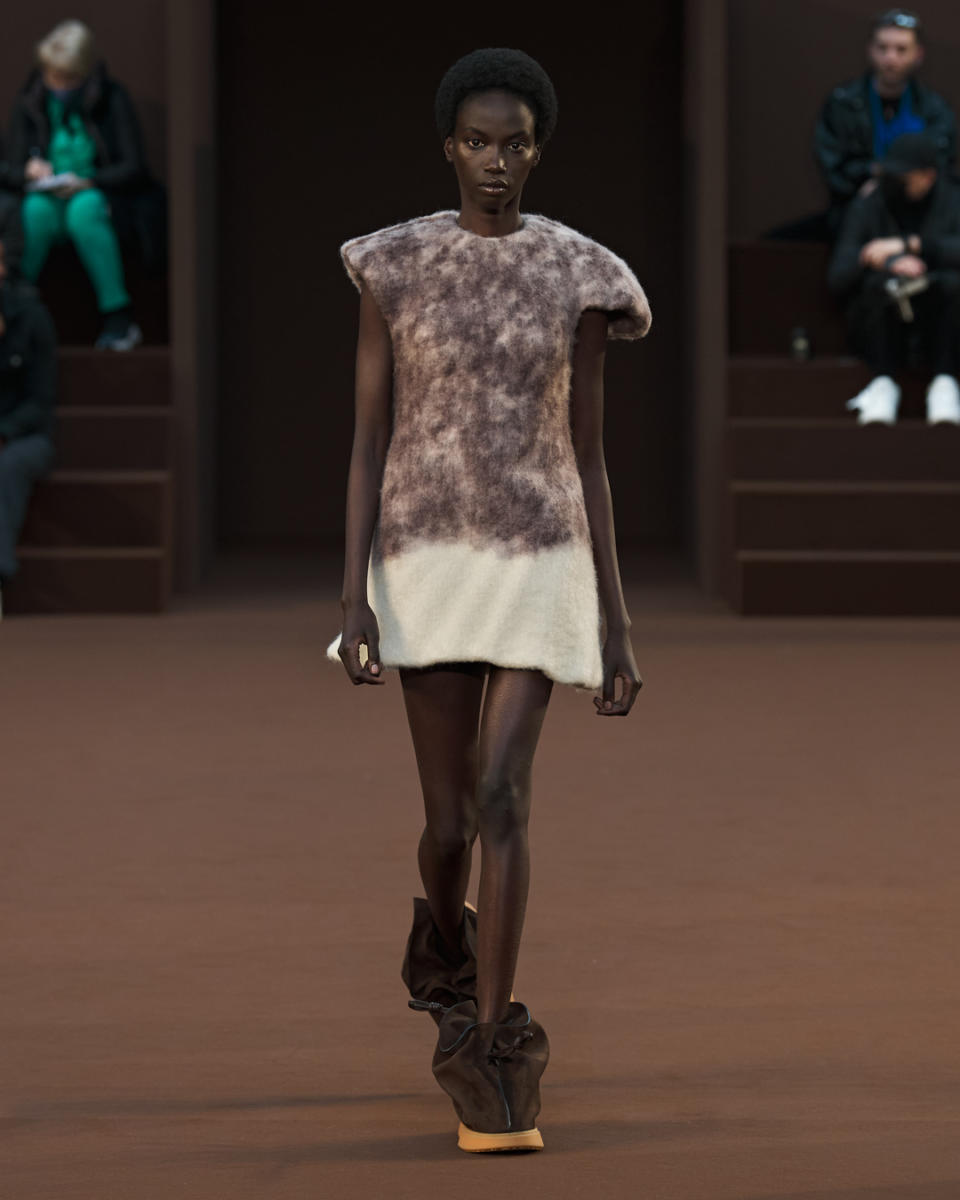 Loewe Donna autunno inverno 2022