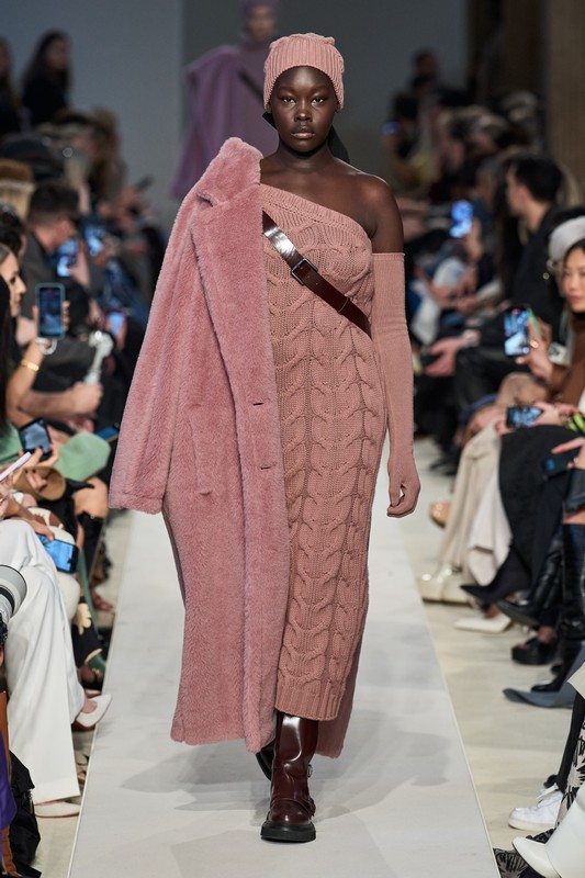 Max Mara autunno inverno 2023