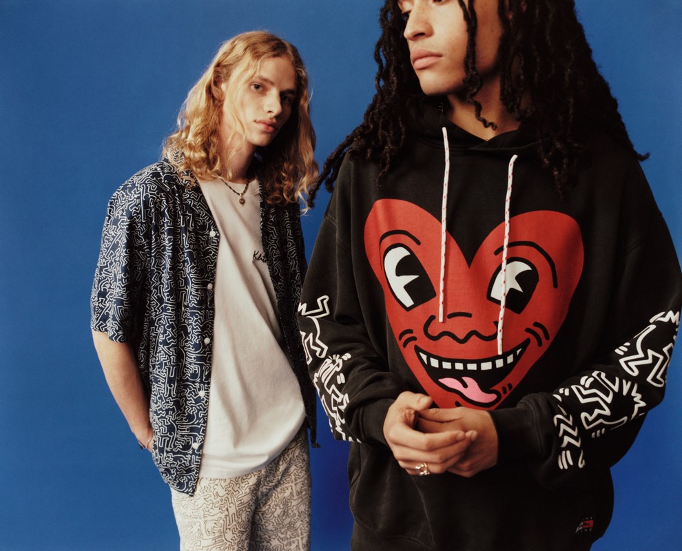 Tommy Jeans x Keith Haring グラフィック プリント パンツ (Tommy