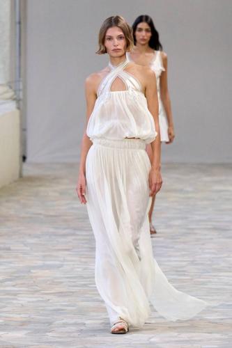 Alberta Ferretti primavera estate 2025