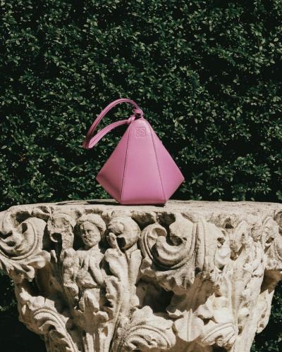 Loewe campagna pre-collezione autunno inverno 2023