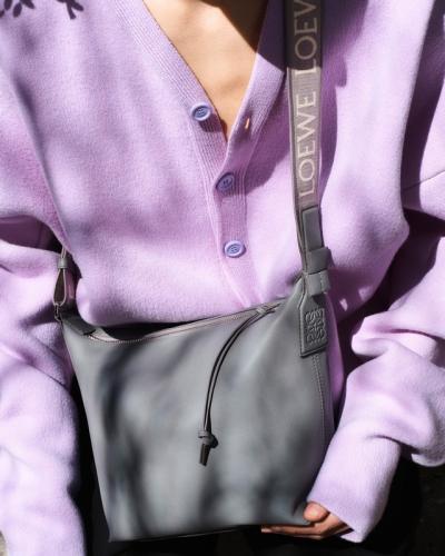 Loewe campagna pre-collezione autunno inverno 2023