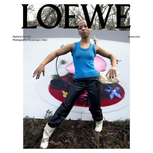 Loewe campagna pre-collezione autunno inverno 2023