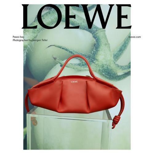 Loewe campagna pre-collezione autunno inverno 2023