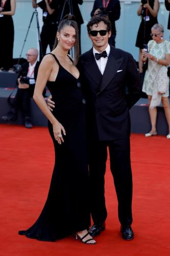 Povere Creature red carpet Venezia 2023