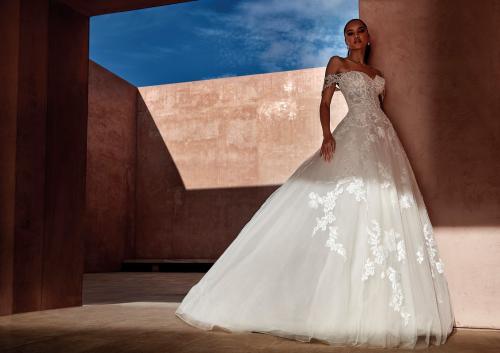 Pronovias abiti da sposa 2024