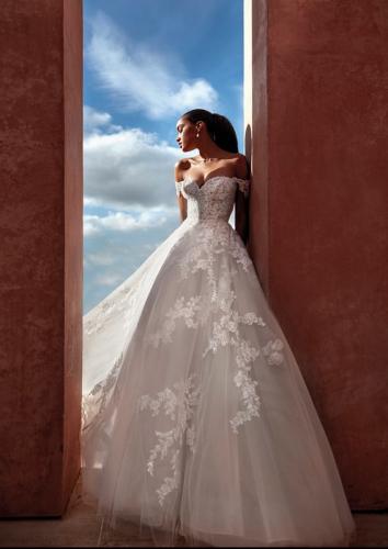 Pronovias abiti da sposa 2024