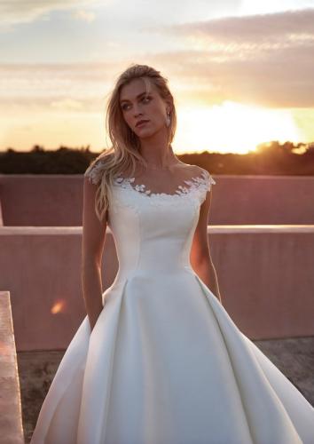 Pronovias abiti da sposa 2024