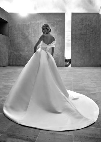 Pronovias abiti da sposa 2024