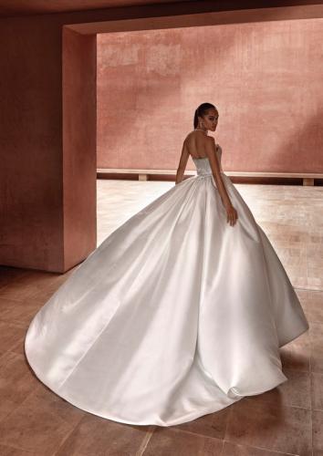 Pronovias abiti da sposa 2024