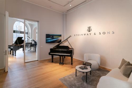 Steinway  Sons Milano