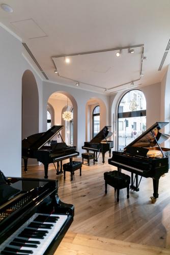 Steinway  Sons Milano