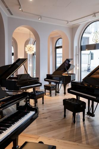 Steinway  Sons Milano