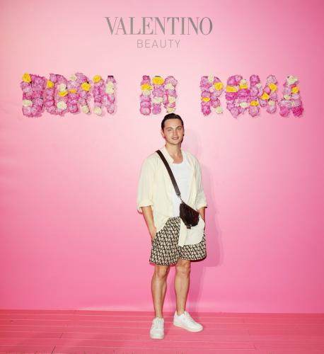 Valentino Beauty Born in Roma beach party