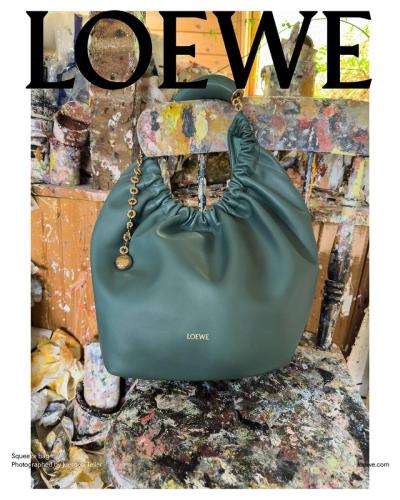 Loewe-pre-collezione-primavera-estate-2025-campagna-accessori-14