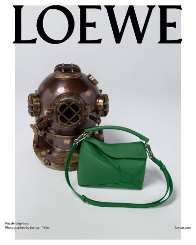 Loewe-pre-collezione-primavera-estate-2025-campagna-accessori-8